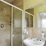 Greenlawn 3* Лисдунварна